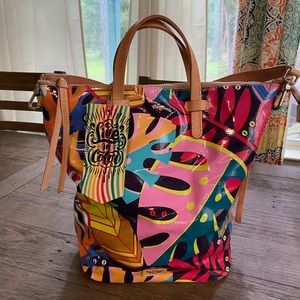 Consuela Maya Convertible Sling